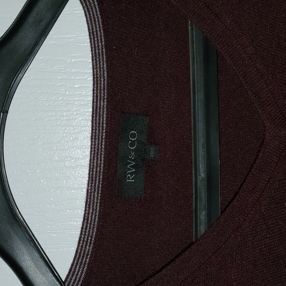 RW&Co Medium Maroon Sweater - Picture 2 of 3
